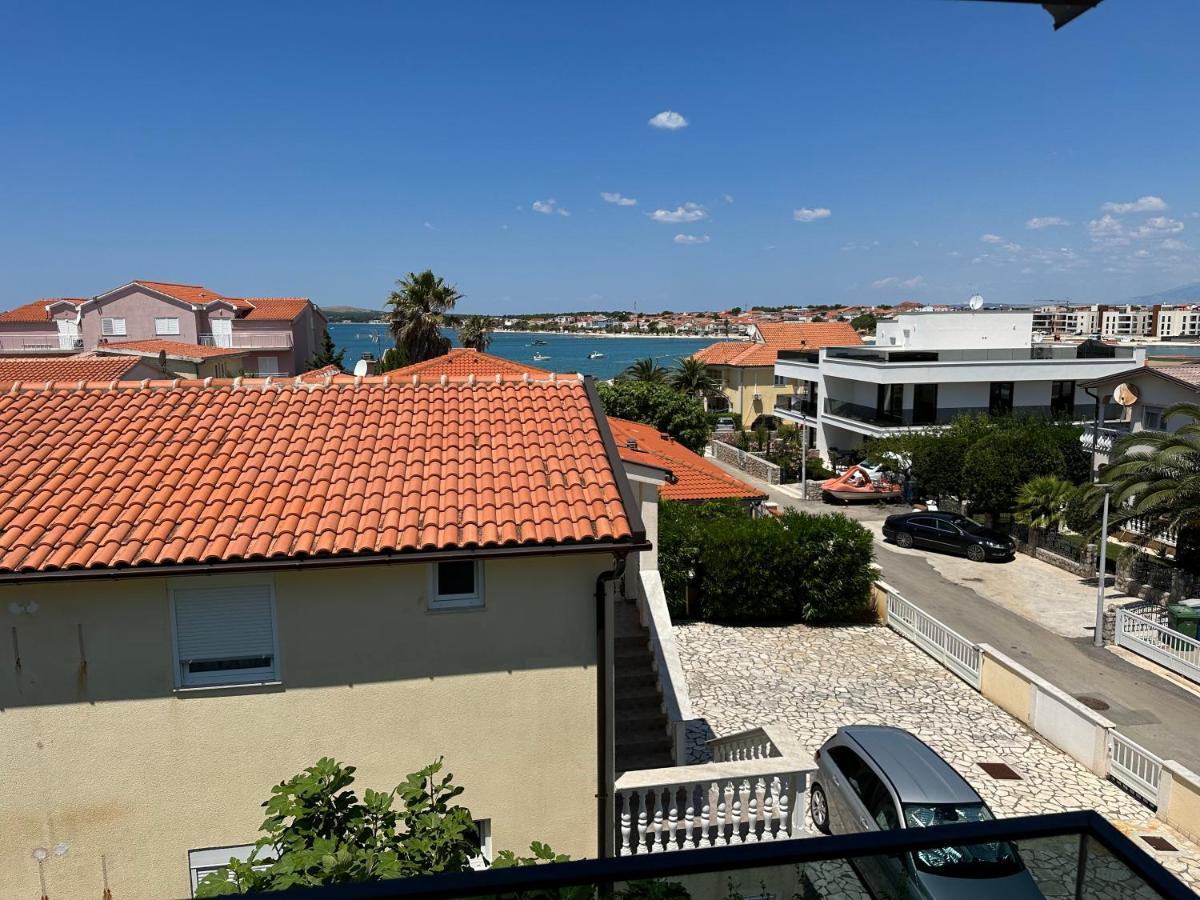 Apartment Vila Lina Vir Eksteriør billede