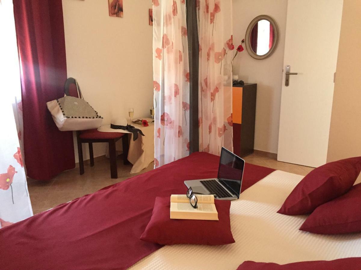 Apartment Vila Lina Vir Eksteriør billede